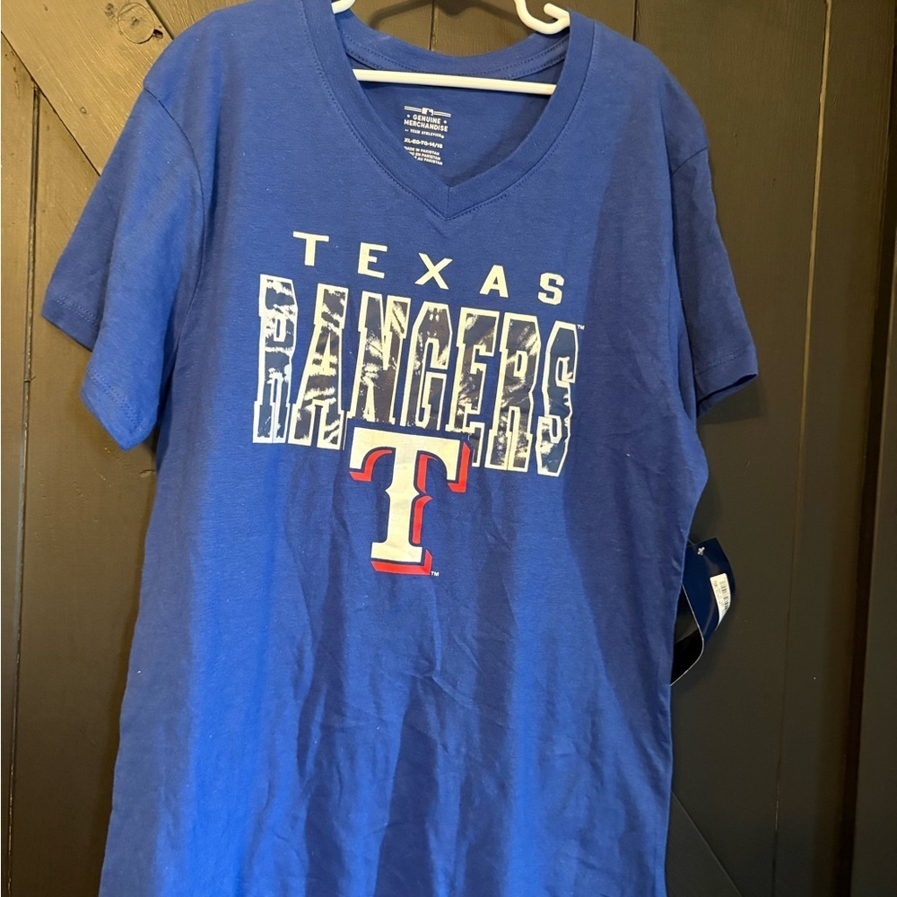 Texas Rangers V‑Neck Short Sleeve Tee in Blue - Team Logo